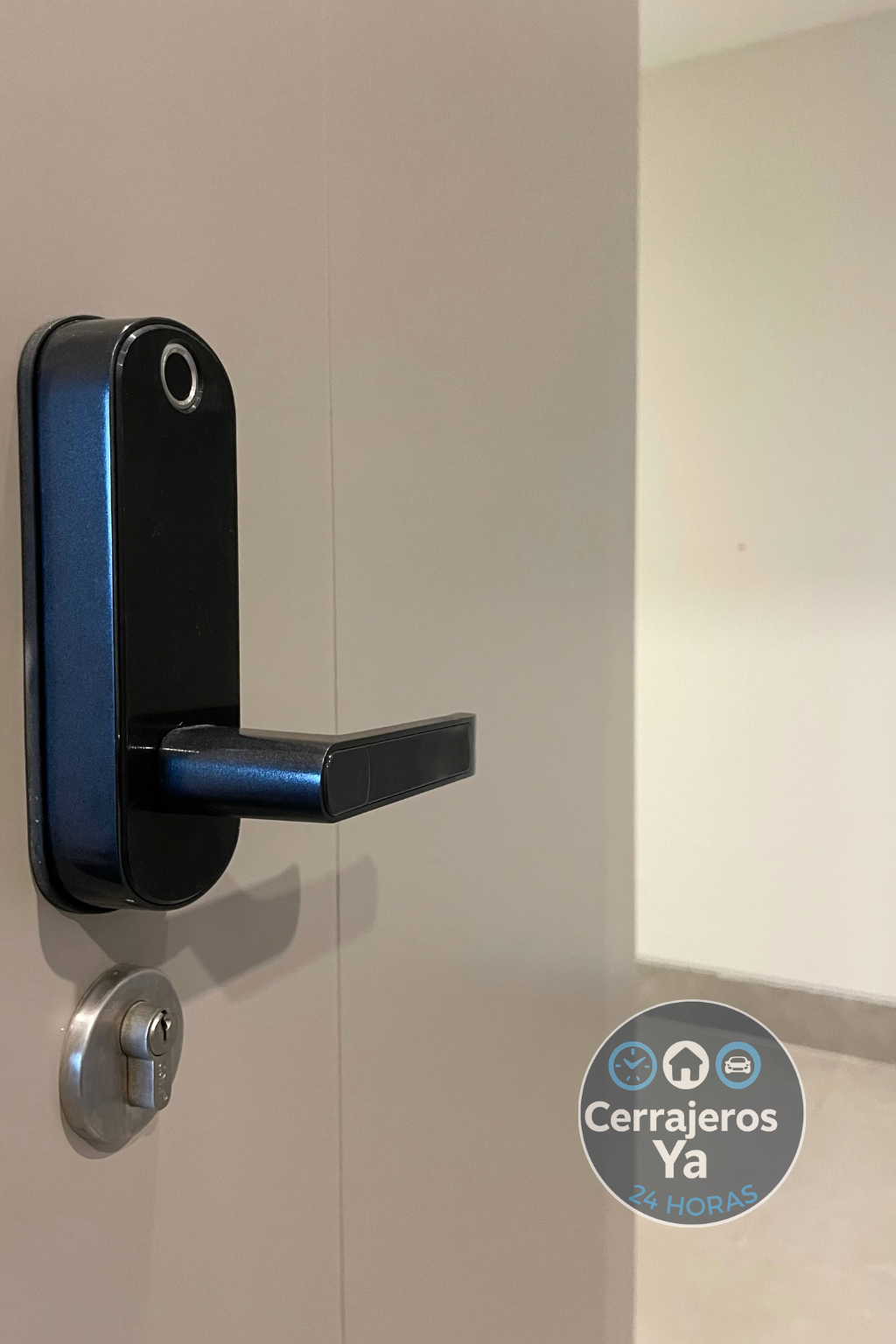 App de control remoto de cerraduras inteligentes CerrajerosYA